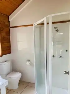 Airlie Beach Apartments - 47