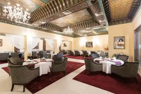 Savoy Le Grand - 37