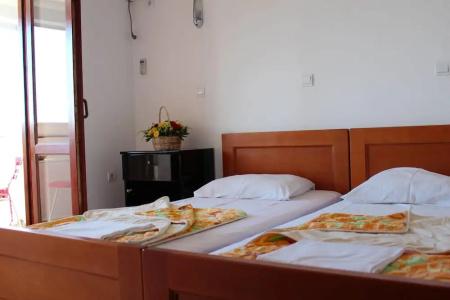 Green Flowers Guesthouse - 2