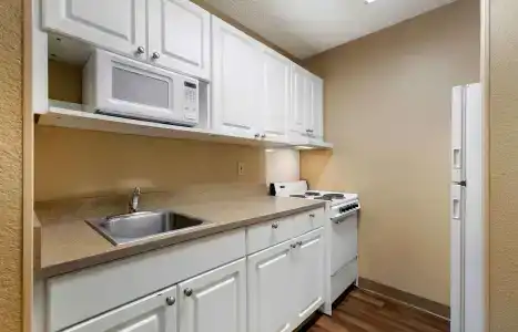 Suburban Extended Stay Daytona Beach - 24
