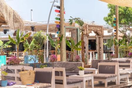 Kefi Beach and Suites - 39