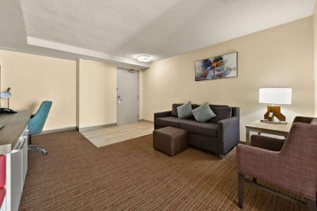 Hilton Garden Inn - 37