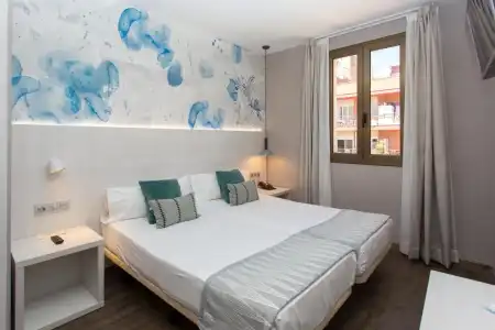 Hostal Operaramblas - 3