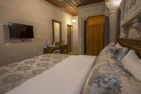 Underground Cave Suites - 24