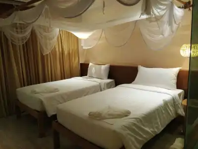 Sealey Resort Koh Larn - 3