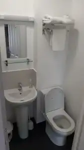 Sportsview Guest House - 54