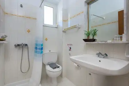 Vlycha Beach Studios & Apartments - 6