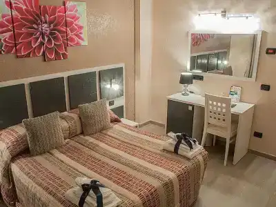 Albis Rooms Guest House - 78