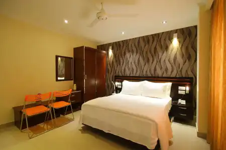Splendid Holiday Guest House - 4