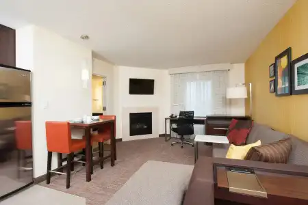 Residence Inn Bloomington - 35