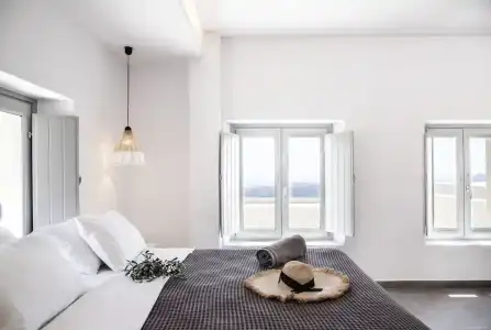 Caldera Cliff Illusion Suites - 4