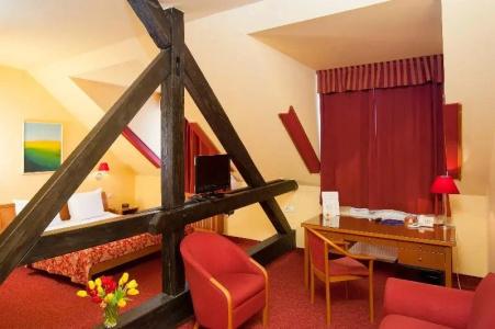 Cloister Inn - 56