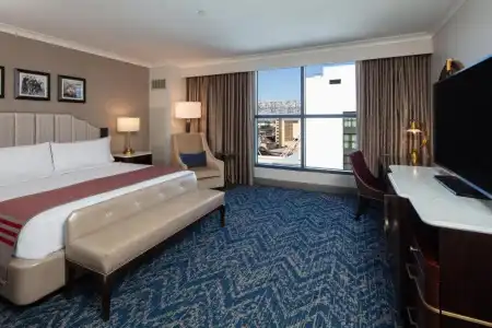 The Higgins New Orleans, Curio Collection by Hilton - 41