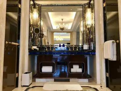 Wanda Reign Wuhan - 125