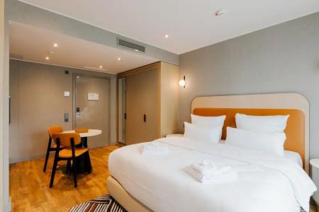 Fourty Three Luxury Serviced Apartments - 180