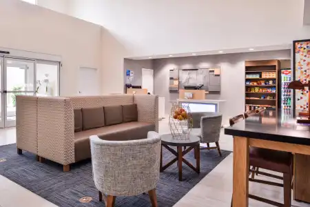Holiday Inn Express Tampa N I-75 - University Area by IHG - 28
