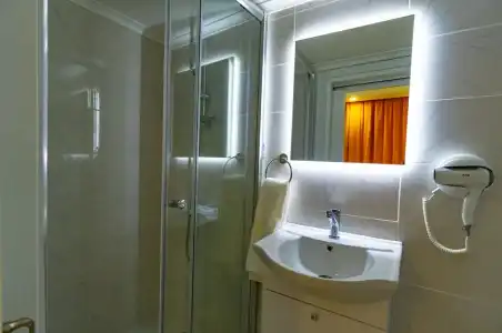 Joker Side Hill Suite - 38