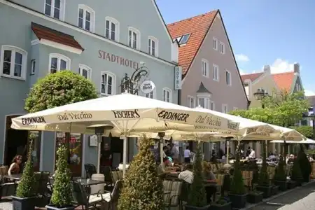 Stadthotel - 8