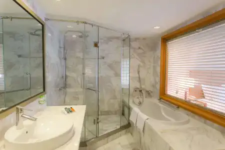 Hilton Garden Inn Hanoi - 9