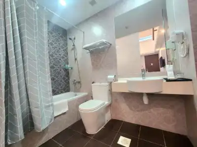 Santa Grand East Coast, a NuVe Group Collection - 10