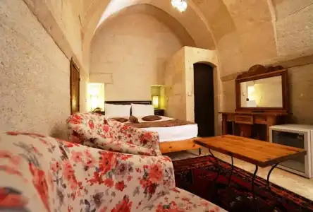 Roma Cave Suite - 29