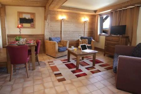 Le Hameau de la Sapinière (MEN603) - 1