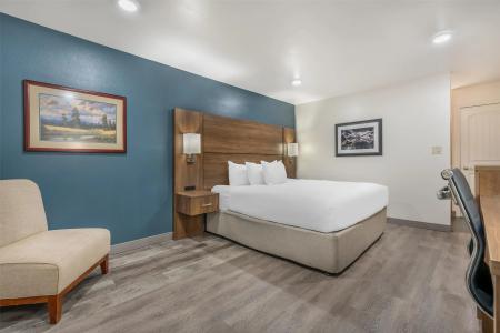 Best Western Plus Clocktower Inn - 38