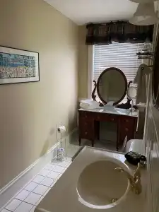 Inn at 835 Boutique - 14