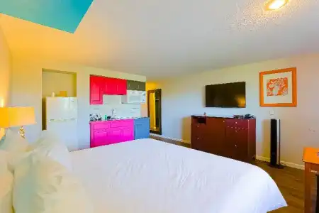 Coast River Inn by OYO Seaside - 84