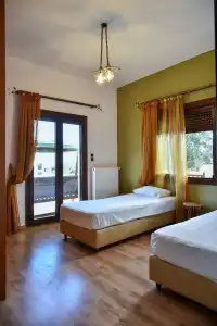 Iraklis Studios & Apartments - 210