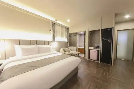 Brown Dot Sasang Renecite - 102