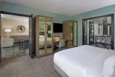 W Miami - 2