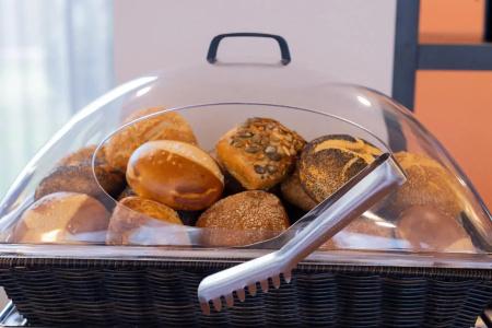 Holiday Inn - the niu, BLADE SOLINGEN by IHG - 10