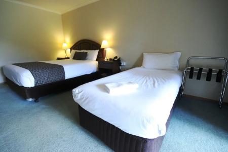 Bell Tower Inn - 45
