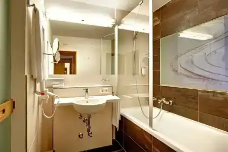 Romantikhotel - 64