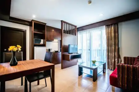 Ratana Chalong - 68
