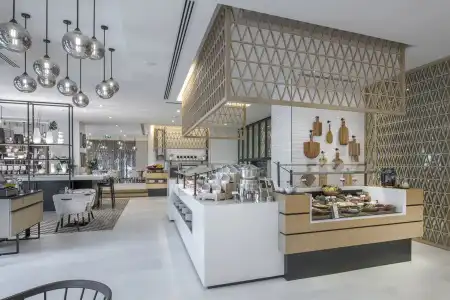 Al Bandar Rotana – Creek - 18