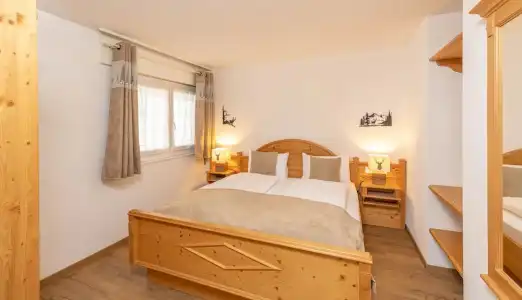 Grichting & Serviced Apartments - 89