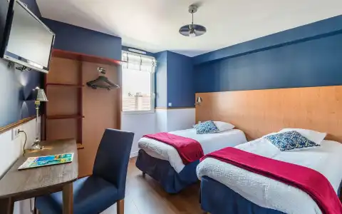 Brit De Paris - 2