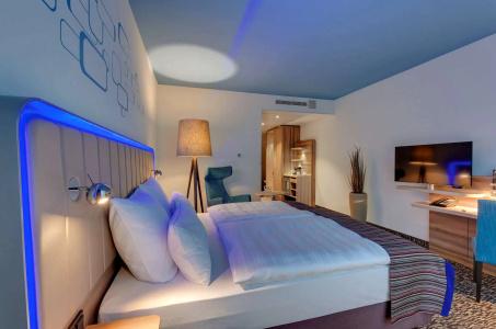 Park Inn by Radisson Neumarkt - 38