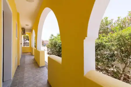 Mandilaria Studios - 84
