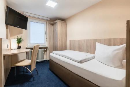 Hotel-Pension Altes Weinhaus - 5