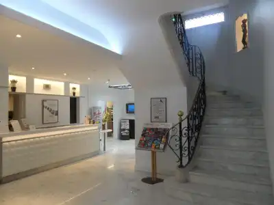 Kyriad - Tours Centre - 14