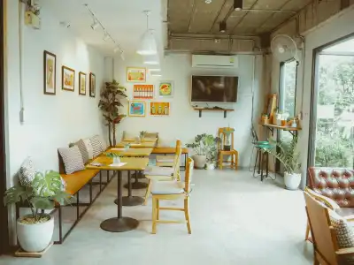 Give Me 5 Hostel - 18