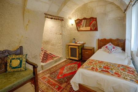 Tulip Cave Suites - 38
