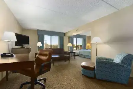 Holiday Inn Express Fayetteville – Fort Bragg by IHG - 44