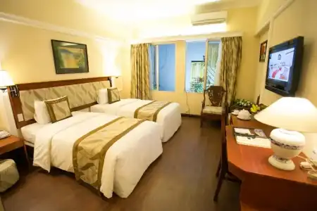 Royal Saigon - 26