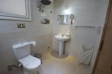 Lilly apartments - 244
