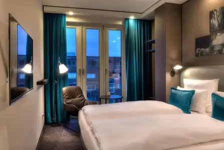 Motel One Amsterdam-Waterlooplein - 12