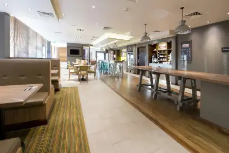 Premier Inn London Lewisham - 13